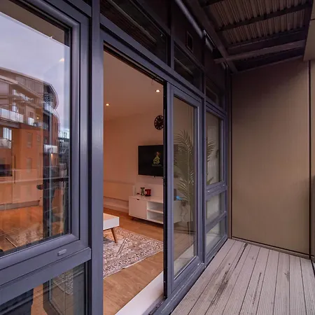 Island Balcony View 2-bed 2-bath