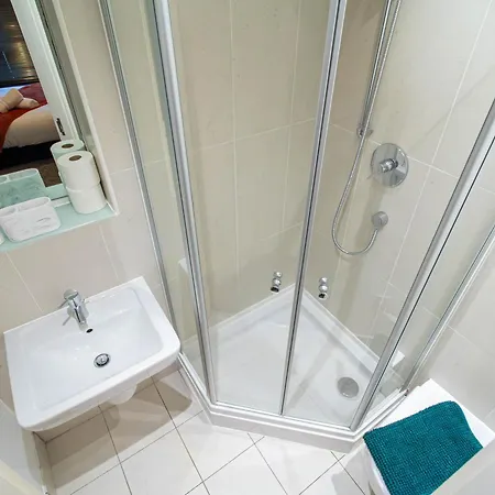 Island Balcony View 2-bed 2-bath