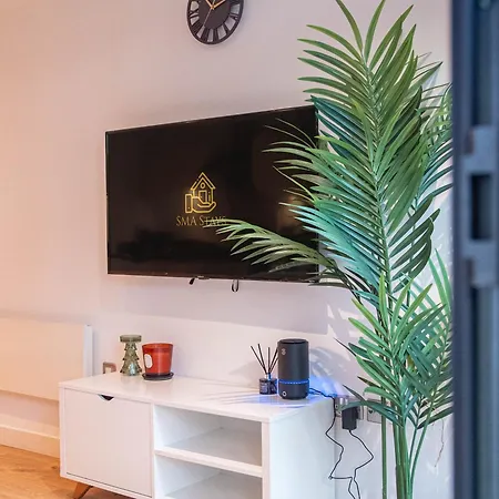 Island Balcony View 2-bed 2-bath * Leeds (West Yorkshire)